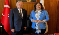 Başkan Burcu Köksal’dan MHP’li Celal Adan’a ziyaret