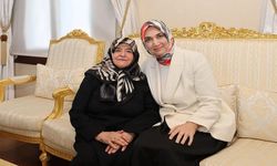 Vali Yiğitbaşı, hayranı Hüsniye Teyze ile görüştü