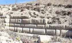 Dinar Antik Tiyatrosu kazıları yeniden başlatılsın