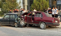 Afyon'da trafik kazası, 3 yaralı