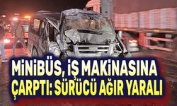 Afyon'da minibüs, iş makinasına çarptı: sürücü ağır yaralı