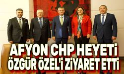 CHP Afyon heyeti, Özgür Özel'i ziyaret etti