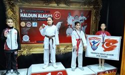 Afyonlu minik karateci turnuva şampiyonu oldu