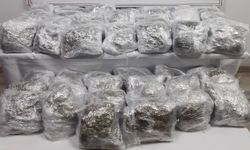 Poşet poşet uyuşturucu ele geçirildi