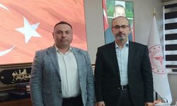 TÜRK-İŞ'ten Dr. Hakkı Öztürk'e övgü ve destek