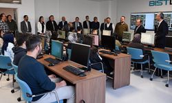 AKÜ'ye yeni bilişim labaratuvarları