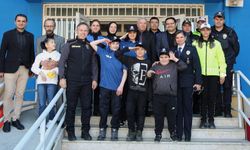 Afyon'da Emniyet'ten özel çocuklara anlamlı destek