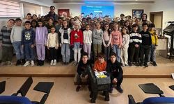 Çocuklara "yasaklamayı" değil "yönetmeyi" öğretmek gerekiyor