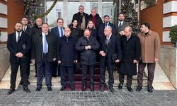 Özbekistan'da Kızıl Elma ateşi yakıldı