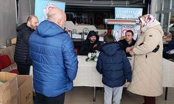 Şuhut'ta 270 çocuğa giysi yardımı yapıldı