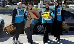 AK Partili gençler, Kadınlar Günü'nü kutladı