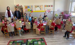 6 köy okulunda bayram sevinci