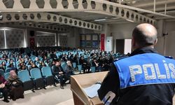 Polis'ten Kız Meslek Lisesi öğrencilerine eğitim