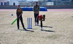 Afyon Küçük Kızlar Kriket Müsabakaları tamamlandı