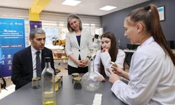 Vali Naci Aktaş, BİLSEM'li öğrencilerle