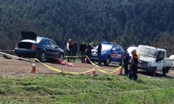 Krikonun kayması sonucu aracının altında kaldı