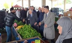 CHP Heyeti semt pazarında