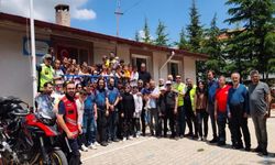 Afyonlu Motosiklet Tutkunları Öğrencilere Verdiği Sözü Tuttu