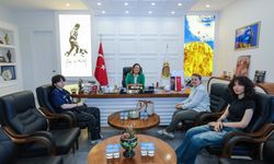 Burcu Köksal Selma Topçu Ve Gençleri Ağırladı