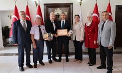 Afyon'un Sivil Toplum Liderleri Vali Aktaş'ı Ziyaret Etti
