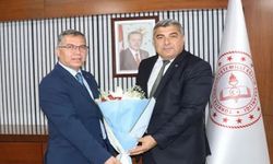 İsmail Altınkaynak göreve başladı