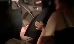AVM otoparkında uygunsuz halde yakalandılar