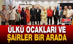 Afyon Ülkü Ocakları ve Şairler Bir Arada