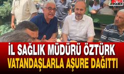 Müdür Öztürk Vatandaşlarla Aşure Dağıttı