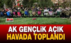 AK gençlik toplantısını açık havada yaptı