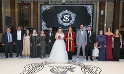 Başkan Burcu Köksal genç çiftin nikahını kıydı