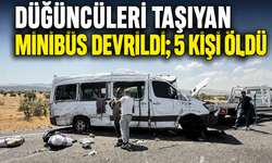 Düğüncüleri taşıyan minibüs kaza yaptı, 5 kişi öldü