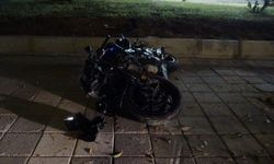 Yayaya çarpan motosikletli hayatını kaybetti