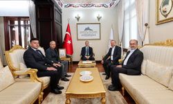Uşak heyetinden Vali Naci Aktaş’a ziyaret
