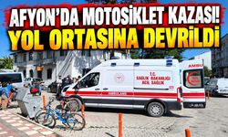 Afyon’da motosiklet kazası! Yol ortasına devrildi
