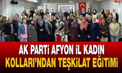 AK Parti Afyon İl Kadın Kolları’ndan Teşkilat Eğitimi