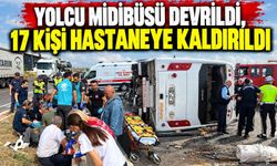 Yolcu midibüsü devrildi, 17 kişi hastaneye kaldırıldı