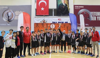 Afyonkarahisar U14 Basketbol Ligi'nde Gazi B Takımı Şampiyon oldu