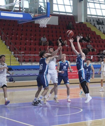 Basketbol U-18 Erkekler Anadolu Şampiyonları Afyon'da belli oldu