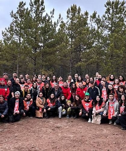 Afyon Zafer Lions Kulübü üyeleri fidan dikti