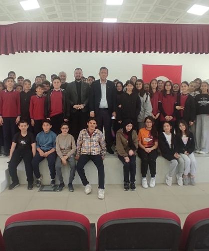 Öğrencilere avukatlık mesleği anlatıldı