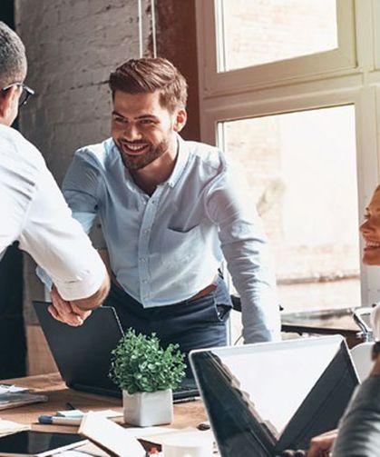Dubai'de Kurumsal Başarıya Giden Kapı World Company Setup