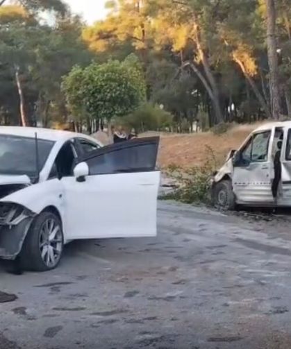 Kontrolden çıkan araç karşı şeride daldı!