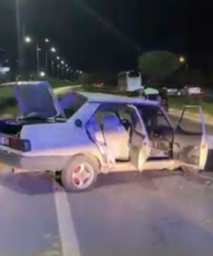 Tofaş otomobil takla attı, yaralılar var