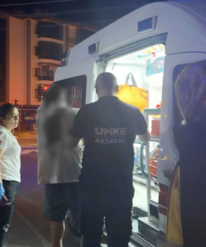 17 yaşındaki genç sırtından bıçaklandı