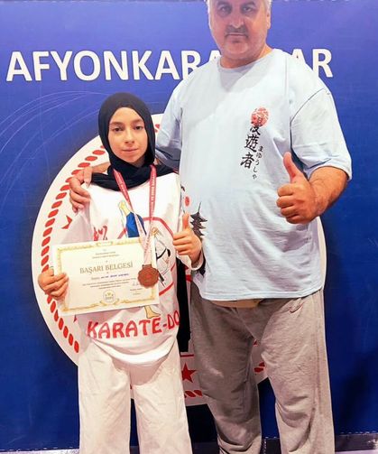 Genç sporcu Albayrak Afyon’da kürsüye çıktı