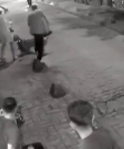 "Köpeğini tut" tartışmasında kan aktı!