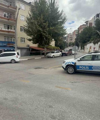 Akrabalar arasındaki husumet silahlı kavgaya dönüştü!