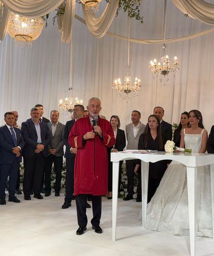 Milletvekili Ali Özkaya nikâh şahidi oldu