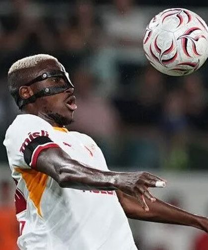 Victor Osimhen'in oynayıp oynamayacağı netleşti