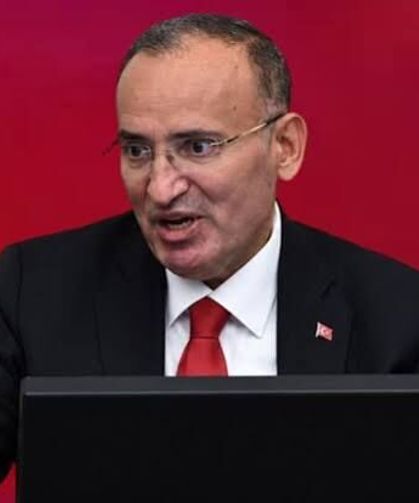 Bekir Bozdağ TBMM Başkanvekilliğinden istifa etti